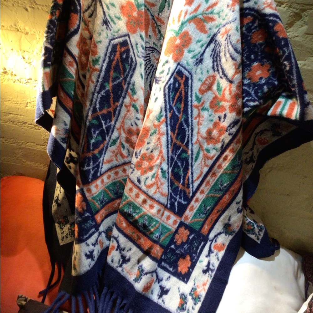 Boho Multicolor Patterned Poncho - Picture 4 of 7
